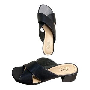 Clarks women’s heeled sandals brand new